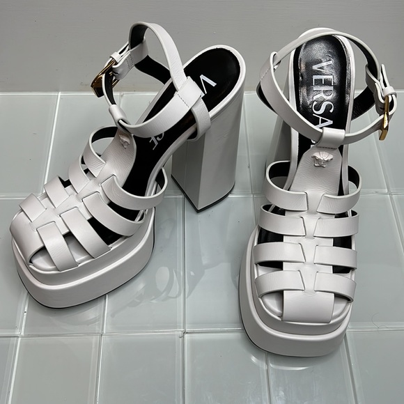 Versace La Medusa White Platform Sandal Heels - Picture 4 of 16